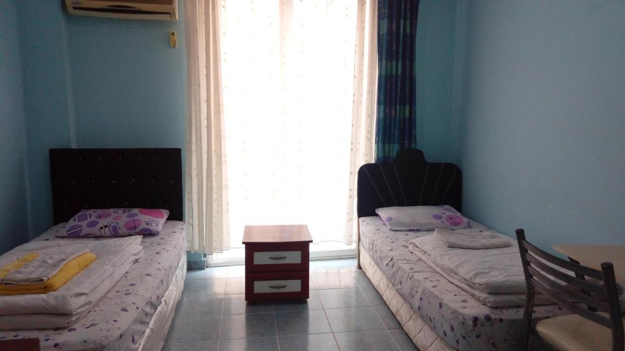 White Cat Sevgi Otel Αττάλεια Δωμάτιο φωτογραφία
